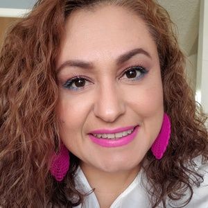 Meet your Posher, Nelda